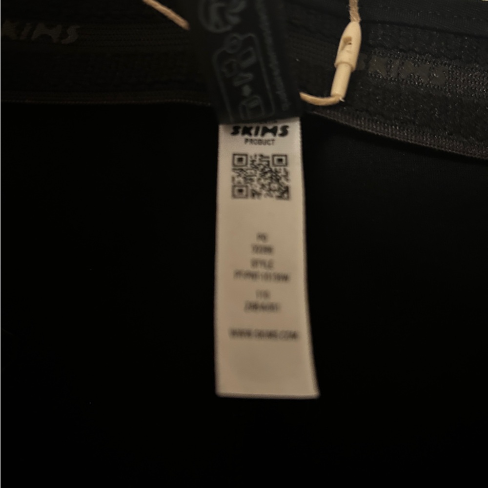 NWT Skims 2X high waisted cropped Capri pant black - Picture 4 of 7